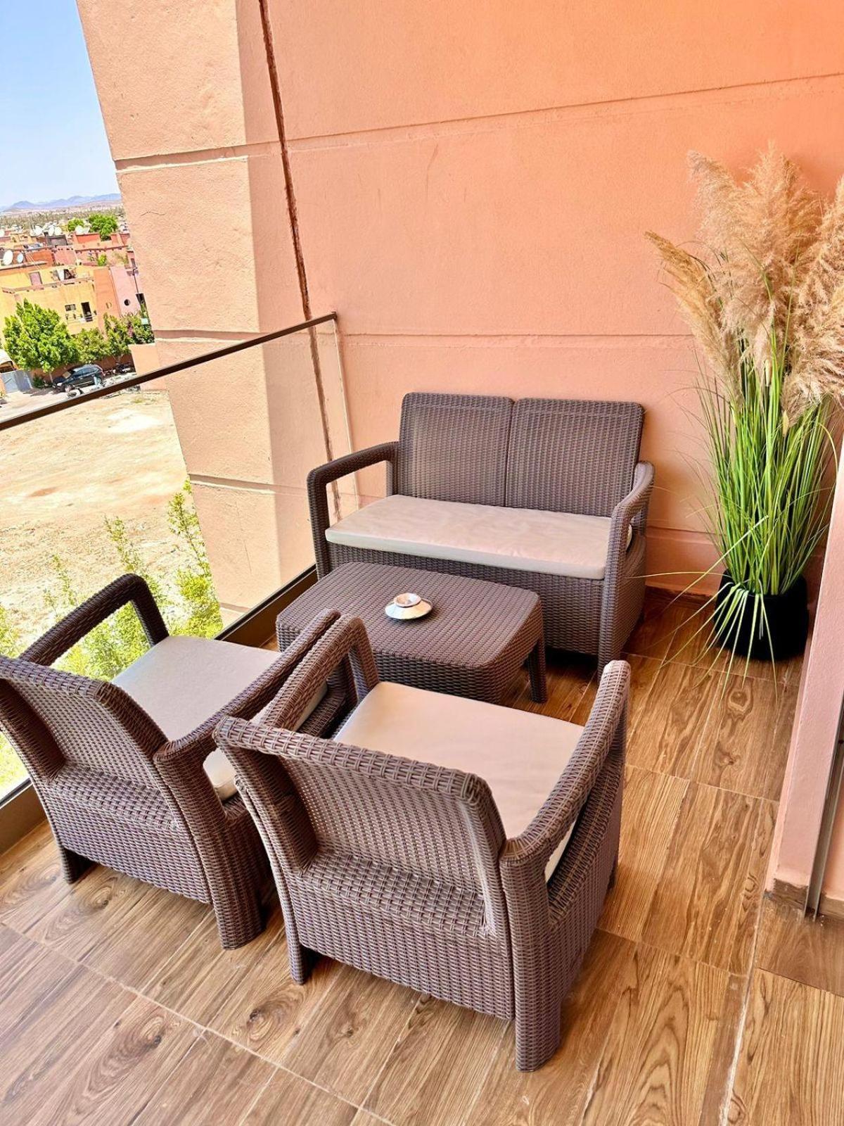 Appartement Luxueux Avec Piscine 10 Minutes Du Centre Ville Marrákes Kültér fotó