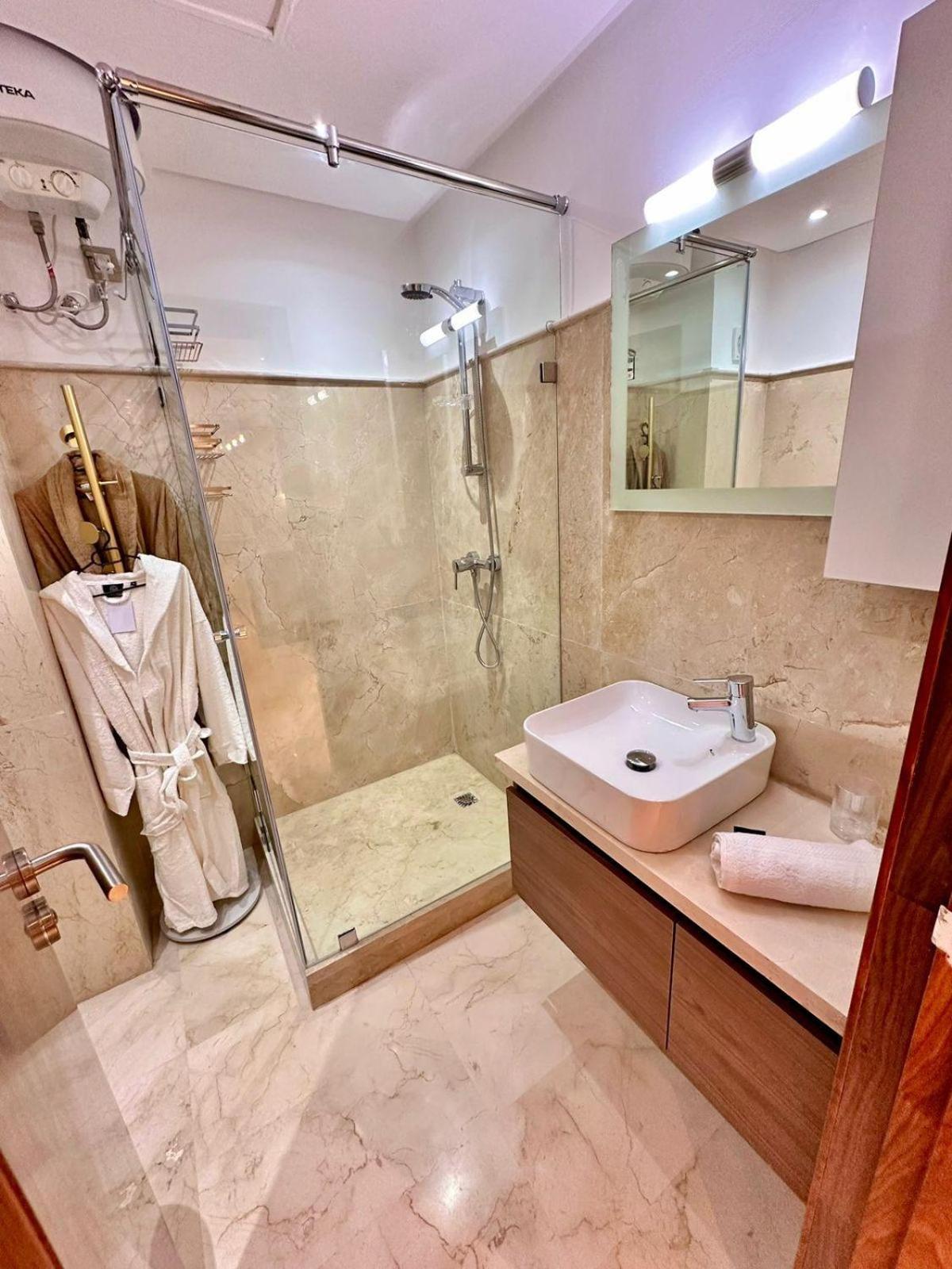 Appartement Luxueux Avec Piscine 10 Minutes Du Centre Ville Marrákes Kültér fotó